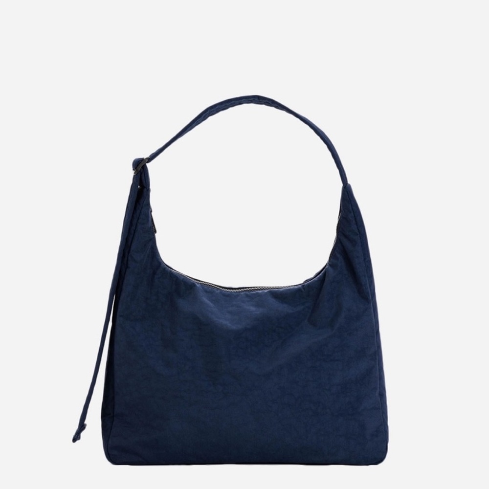 Baggu Nylon Shoulder bag in Navy